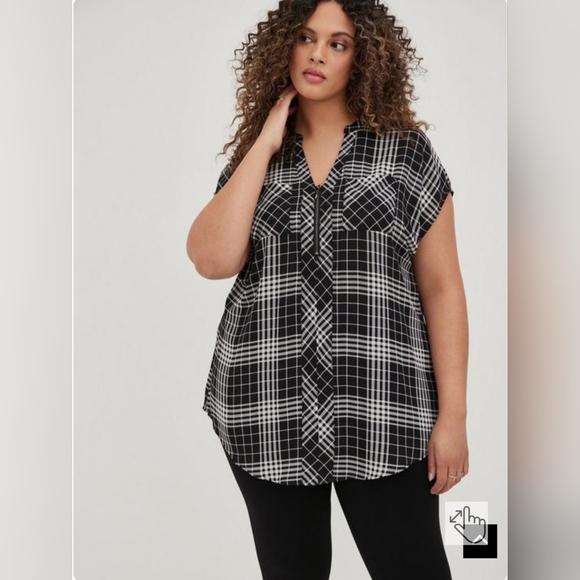 NWT Torrid Georgette Zip-Front Dolman Tunic Blouse 3X - Picture 2 of 9